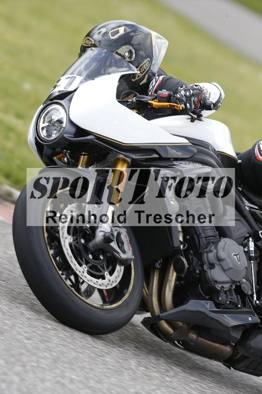 Archiv-2025/09 22.04.2025 Cornu Master School ADR/rot-rouge/31